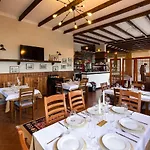 Rozmarine Hotell 4*